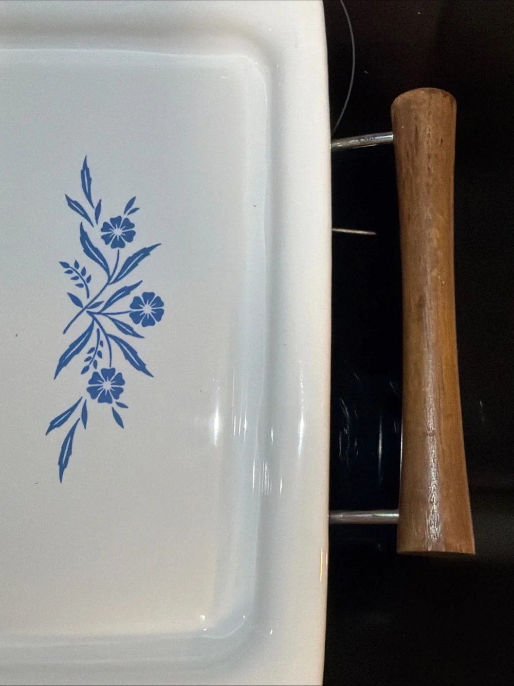 Vintage Corning Ware BLUE CORNFLOWER BAKE BROIL SERVING TRAY 16X10.5 With Cradle